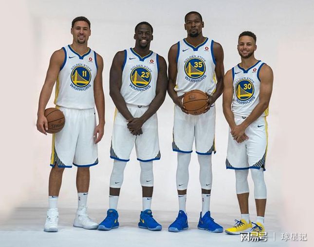 甲比赛中 甲比赛中